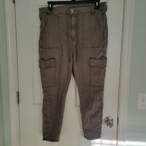 American Eagle Outfitters Green Curvy Super High Rise Jegging